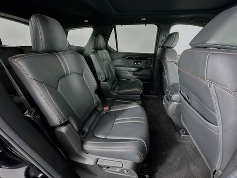 Certified 2025 Honda Pilot TrailSport image 28