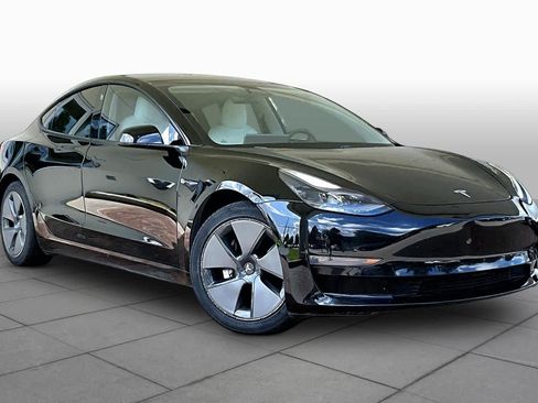 Used 2021 Tesla Model 3 Standard Range Plus RWD image 2