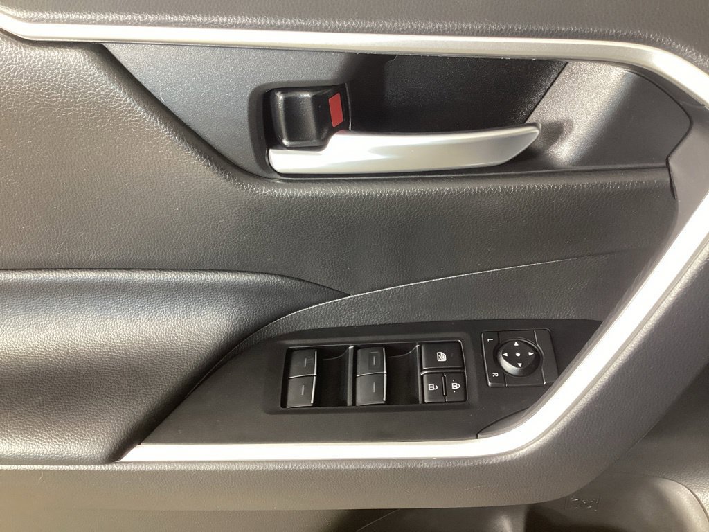 Used 2024 Toyota RAV4 XLE w/ Convenience Package AWD/4WD image 11