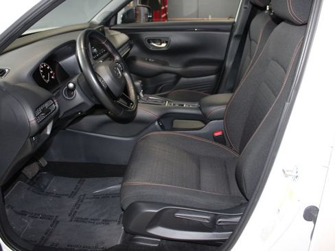 Used 2025 Honda HR-V Sport image 7