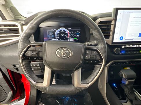 Used 2024 Toyota Sequoia Limited w/ Tow Technology Package AWD/4WD image 18