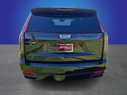 Used 2023 Cadillac Escalade Sport w/ LPO, ONYX Package AWD/4WD image 4