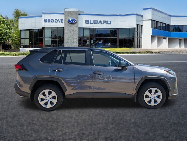 Used 2024 Toyota RAV4 LE AWD/4WD image 7