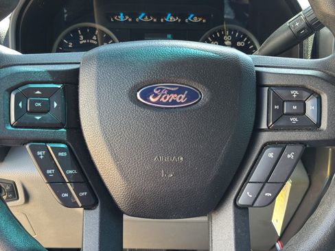 Used 2015 Ford F150 4x4 SuperCrew image 16
