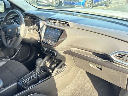 Certified 2023 Chevrolet TrailBlazer LT w/ Convenience Package image 27