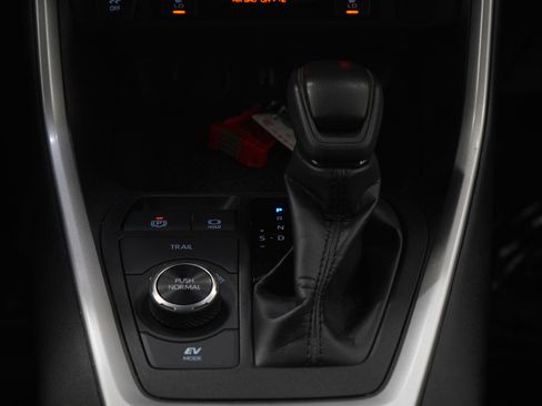Used 2024 Toyota RAV4 AWD Hybrid w/ Weather Package image 17