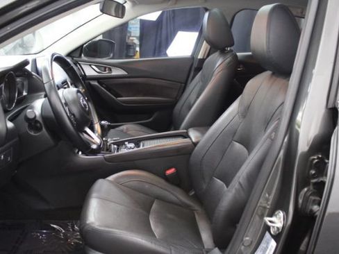 Used 2017 MAZDA MAZDA3 Grand Touring FWD image 12