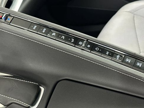 Used 2023 Chevrolet Corvette Stingray Coupe w/ Z51 Performance Package image 18
