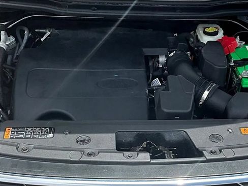 Used 2016 Ford Explorer Limited w/ Equipment Group 301A FWD image 33