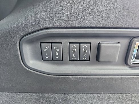 New 2026 Cadillac Vistiq Platinum w/ LPO, Floor Liner Package image 15