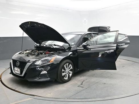 Used 2022 Nissan Altima 2.5 S w/ Driver Assist Package FWD image 41