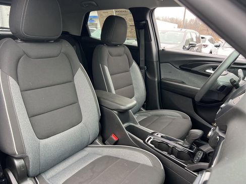 Used 2023 Chevrolet TrailBlazer LT image 24