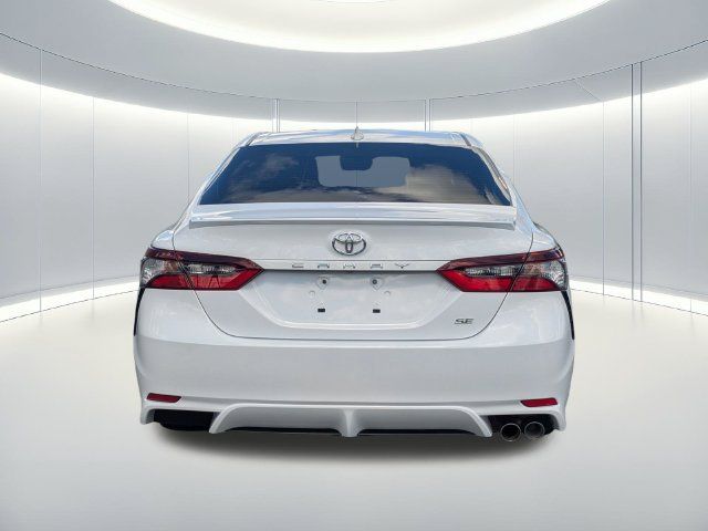 Used 2024 Toyota Camry SE FWD image 5