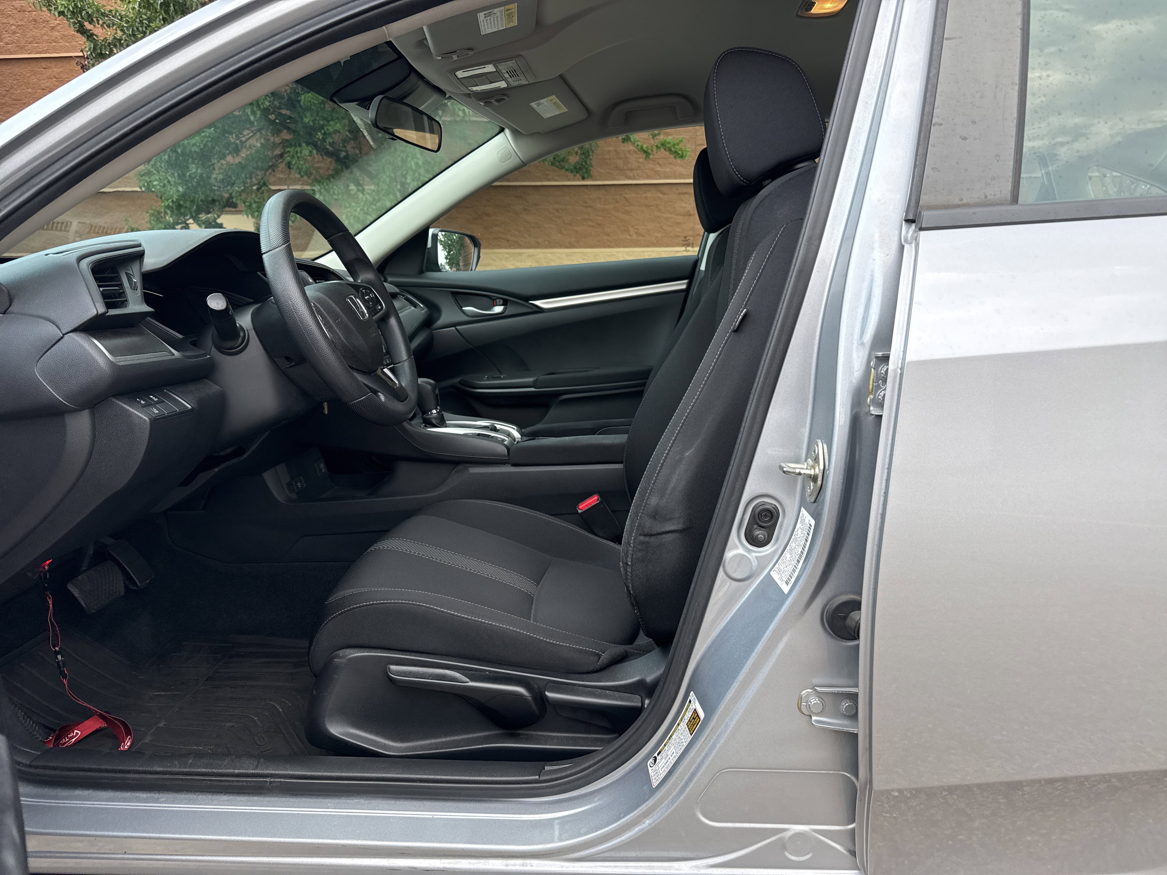 Used 2019 Honda Civic LX image 4