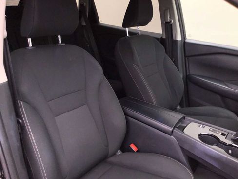 Used 2024 Nissan Rogue S FWD image 25