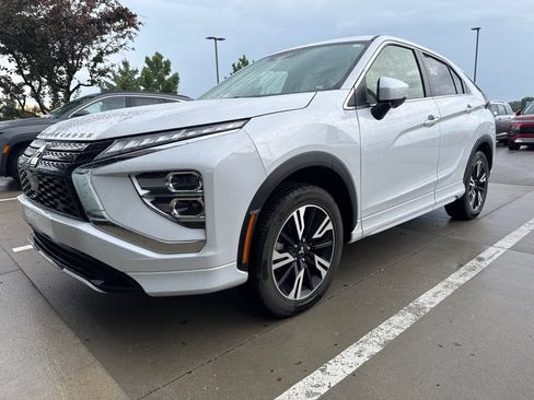 Used 2023 Mitsubishi Eclipse Cross SEL AWD/4WD image 1