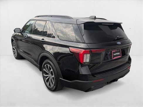 New 2025 Ford Explorer ST-Line image 8