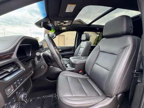 Used 2023 Chevrolet Tahoe LT w/ Luxury Package AWD/4WD image 19