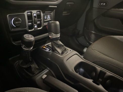 Used 2025 Jeep Wrangler Unlimited Sahara w/ Safety Group AWD/4WD image 56