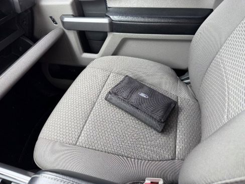 Used 2016 Ford F150 XLT w/ Equipment Group 302A Luxury image 16