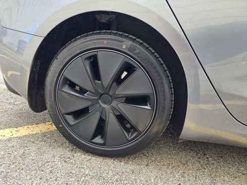Used 2025 Tesla Model 3 Long Range image 62