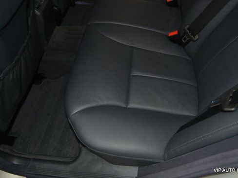 Used 2002 Mercedes-Benz E 430 Sedan image 27