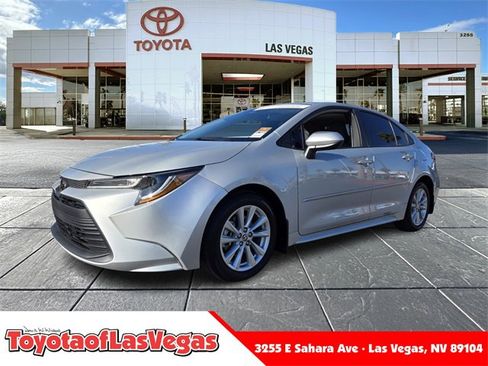 Certified 2024 Toyota Corolla LE image 1
