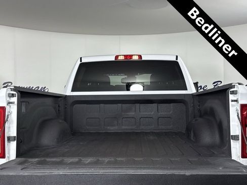 Used 2024 RAM 2500 Big Horn w/ Bed Utility Group image 9