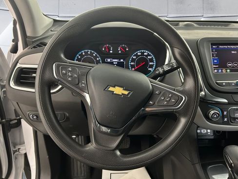 Used 2024 Chevrolet Equinox LS image 9
