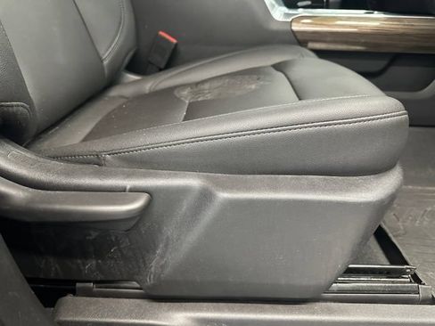 Used 2022 Chevrolet Silverado 1500 LT Trail Boss w/ LT Trail Boss Premium Package AWD/4WD image 24