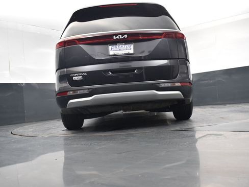 Certified 2024 Kia Carnival LX image 26