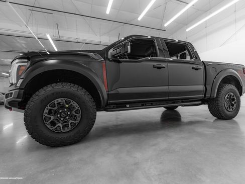 Used 2025 Ford F150 Raptor w/ Equipment Group 803A Raptor R AWD/4WD image 19