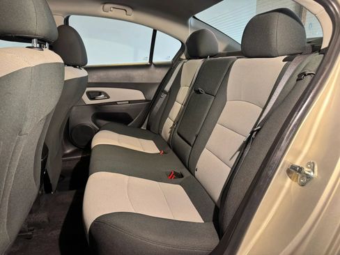 Used 2012 Chevrolet Cruze LS w/ Connectivity Package FWD image 22