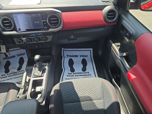 Used 2022 Toyota Tacoma SR5 image 20