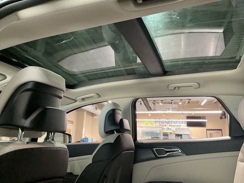 New 2026 Kia Sportage EX image 22