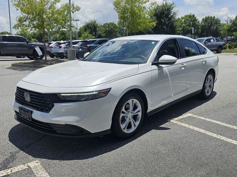 Certified 2024 Honda Accord LX image 3