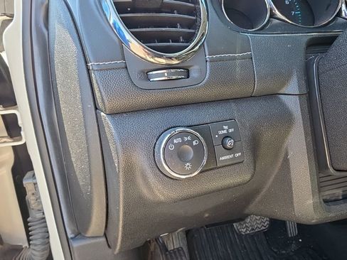 Used 2015 Buick Enclave Premium AWD/4WD image 24