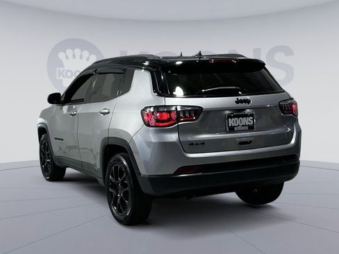 Used 2023 Jeep Compass Altitude w/ Convenience Group image 14