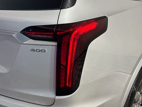 Used 2020 Cadillac XT6 Premium Luxury image 34