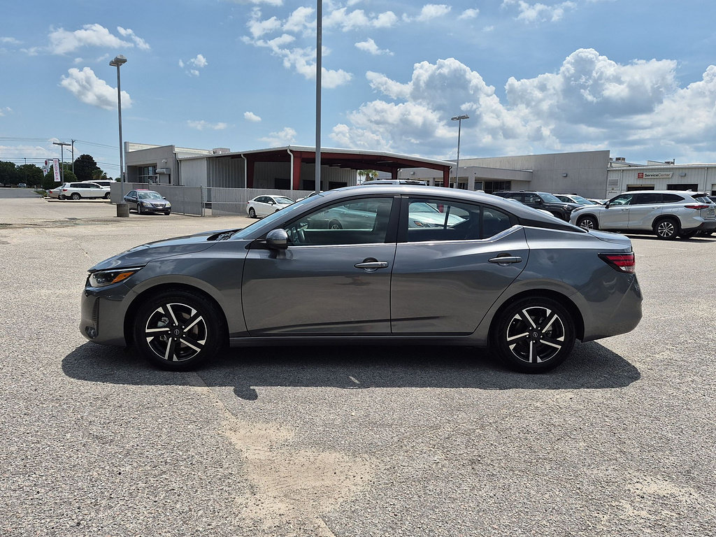 Used 2025 Nissan Sentra SV FWD image 6