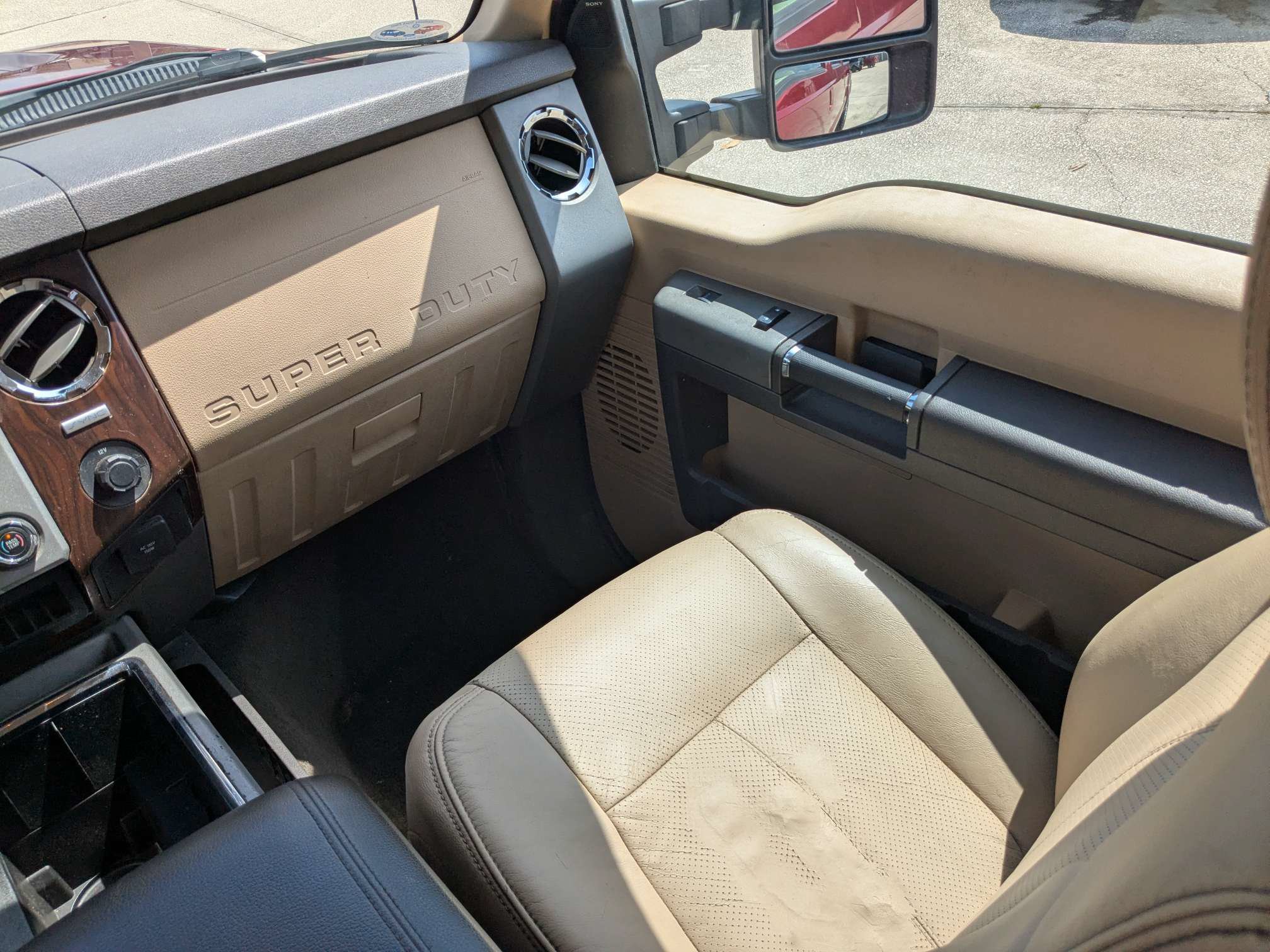 Used 2016 Ford F250 Lariat w/ Lariat Ultimate Package AWD/4WD image 19