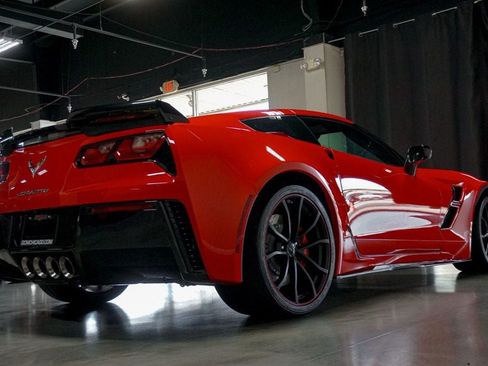 Used 2017 Chevrolet Corvette Grand Sport RWD image 6