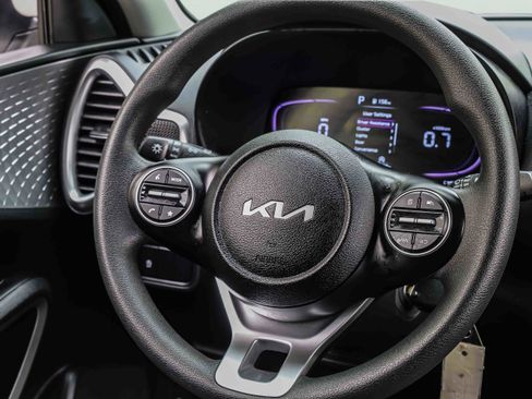 Certified 2025 Kia Soul LX w/ LX Technology Package FWD image 13