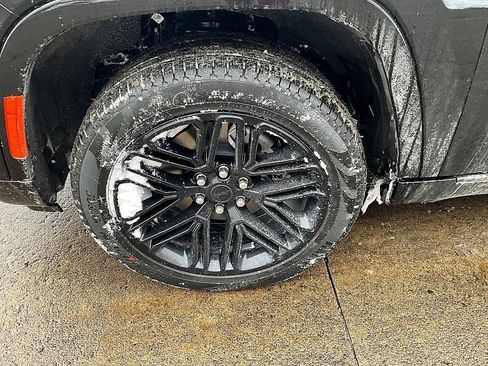 New 2026 Jeep Grand Wagoneer L Limited image 10