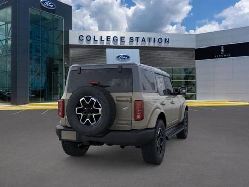 New 2025 Ford Bronco Outer Banks image 8