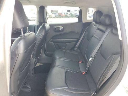 Used 2018 Jeep Compass Latitude FWD image 26