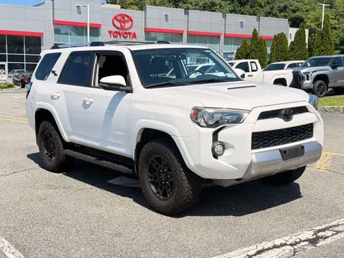 Used 2017 Toyota 4Runner TRD Off-Road Premium AWD/4WD image 3