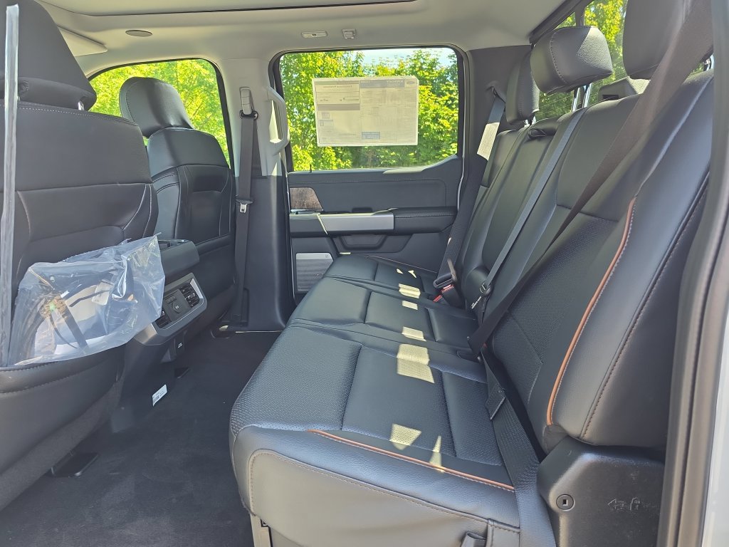 New 2026 Ford F350 Lariat w/ Black Appearance Package AWD/4WD image 31
