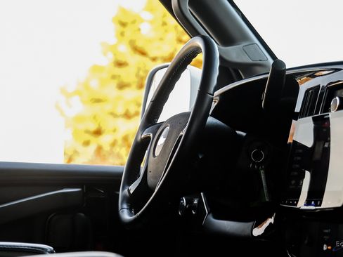 Used 2023 Chevrolet Express 2500 image 52