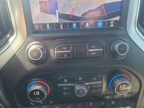 Used 2021 Chevrolet Silverado 2500 LTZ w/ LTZ Plus Package image 17